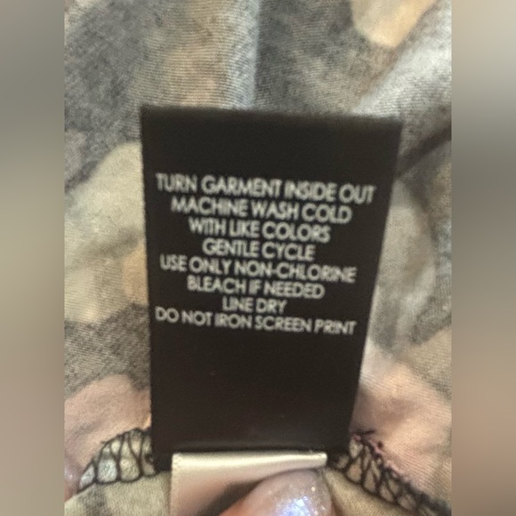 TORRID Spring Floral Black + Pink Dress V Neck and Quarter Sleeves M/L 10 00 NWT - Picture 11 of 14